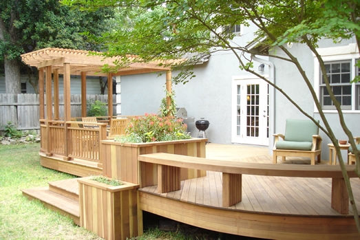 Curved Bench and Raised Planter on Ipe Deck