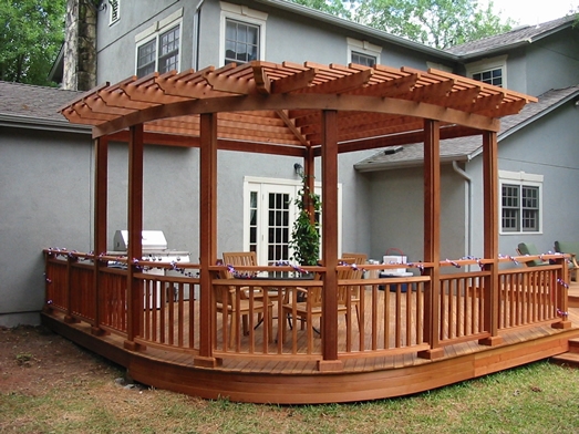 Cedar pergola shading an Ipe deck